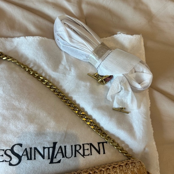 Yves Saint Laurent Natural Raffia Shoulder Bag with Gold Chain - Picture 2 of 8